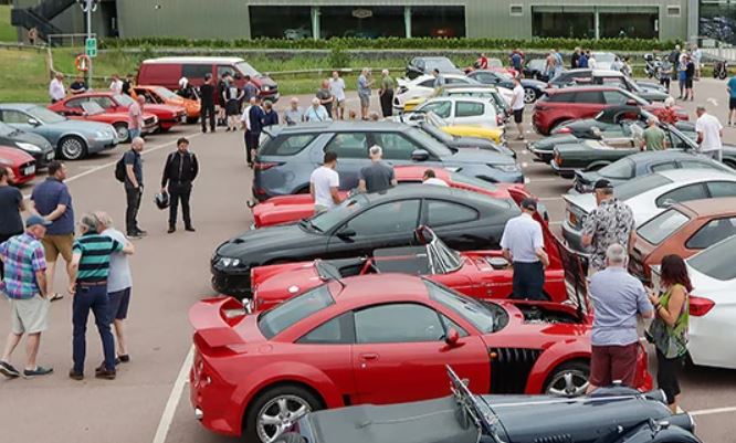 Gaydon Gathering at the British Motor Museum Evoke Classics classic cars online auction Events
